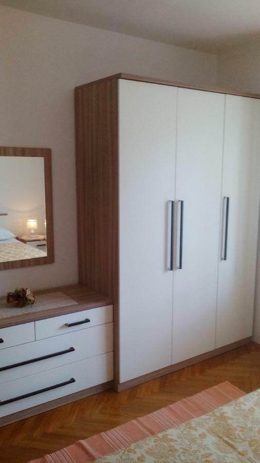Apartment Groundfloor Jelsa  Zewnętrze zdjęcie